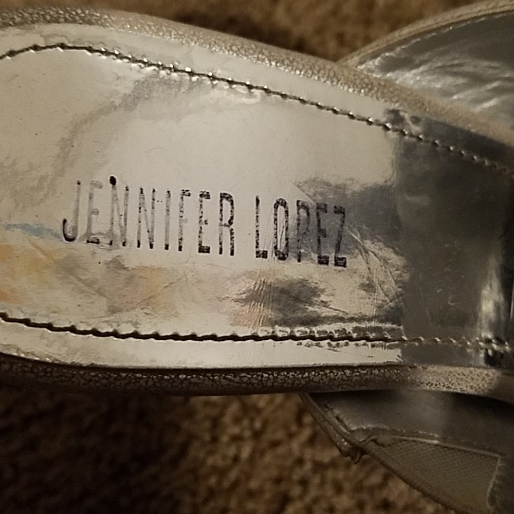 Sandal - Picture 3 of 4